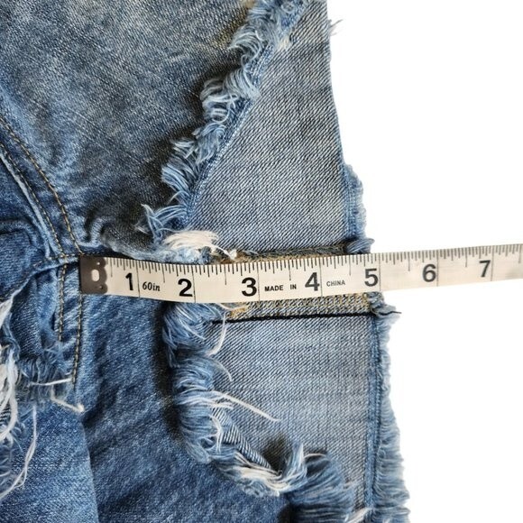 Mod Ref blue distressed jean shorts sz M - Picture 10 of 11